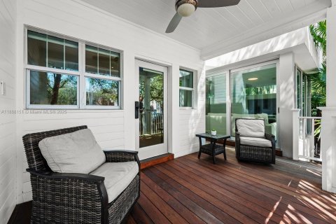 Купить таунхаус в Майами-Бич, Флорида 3 спальни, 228.82м2, № 1941139 - фото 8