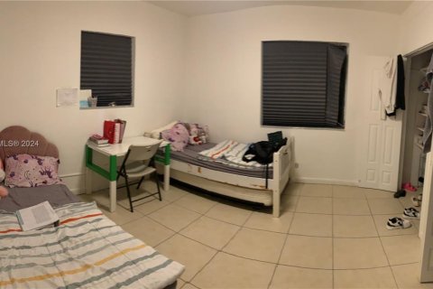 Купить виллу или дом в Майами, Флорида 3 спальни, 148.83м2, № 1958128 - фото 8