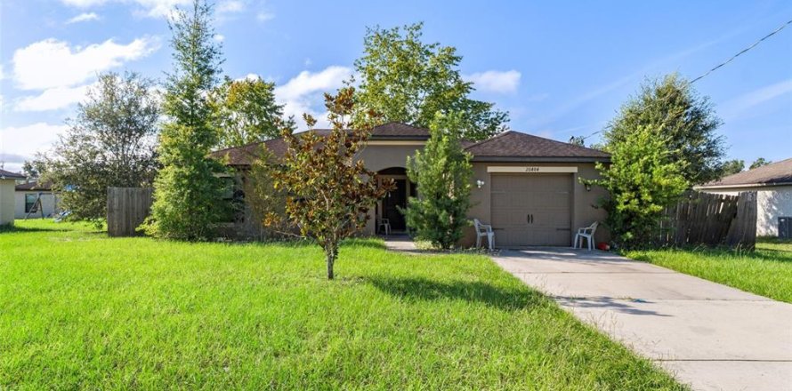 Casa en Brooksville, Florida 3 dormitorios, 105.91 m2 № 2387514