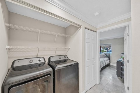 Купить виллу или дом в Помпано-Бич, Флорида 3 комнаты, 147.9м2, № 2431419 - фото 24