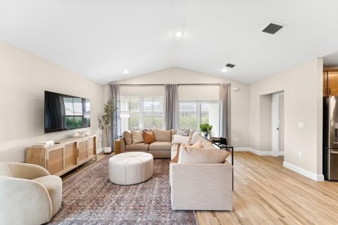 Casa en venta en Port St. Lucie, Florida, 4 dormitorios, 194.54 m2 № 2240579 - foto 15