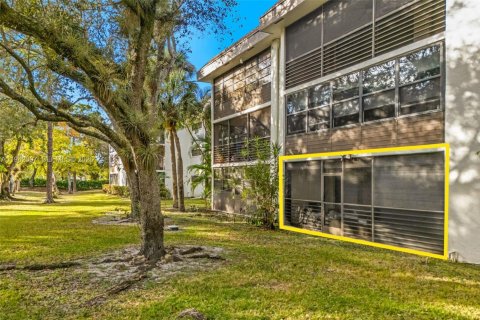 Condo in Tamarac, Florida, 2 bedrooms № 1999060 - photo 22