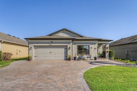 House in Wesley Chapel, Florida 3 bedrooms, 194.72 sq.m. № 2100037