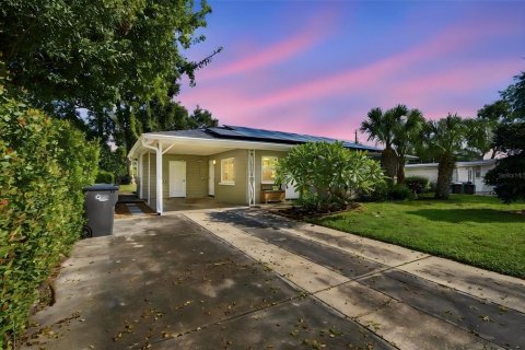 House in Bradenton, Florida 3 bedrooms, 98.66 sq.m. № 2369626