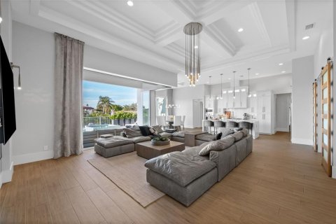 House in Sarasota, Florida 4 bedrooms, 285.86 sq.m. № 1666965 - photo 9