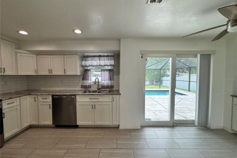 Casa en alquiler en Sarasota, Florida, 3 dormitorios, 128.39 m2 № 2227974 - foto 9