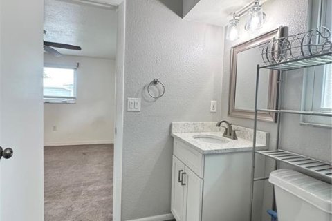 Casa en alquiler en Sarasota, Florida, 3 dormitorios, 128.39 m2 № 2227974 - foto 19