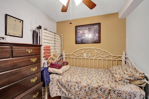 Condominio en venta en Davie, Florida, 2 dormitorios, 128.67 m2 № 2038093 - foto 18