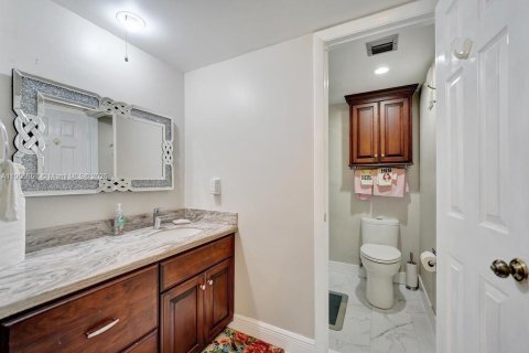 Condominio en venta en Davie, Florida, 2 dormitorios, 128.67 m2 № 2038093 - foto 15