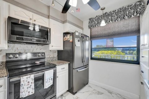 Condominio en venta en Davie, Florida, 2 dormitorios, 128.67 m2 № 2038093 - foto 13