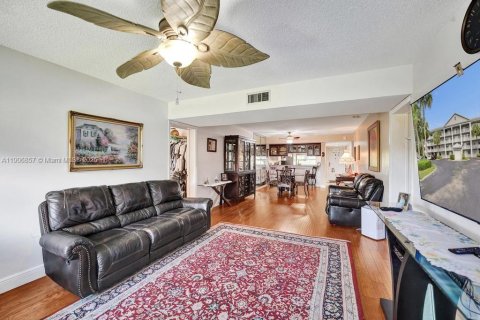 Condominio en venta en Davie, Florida, 2 dormitorios, 128.67 m2 № 2038093 - foto 6