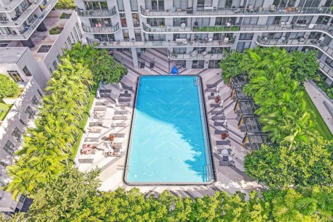Снять в аренду кондоминиум в Майами, Флорида 1 спальня, 67.35м2, № 2082476 - фото 23