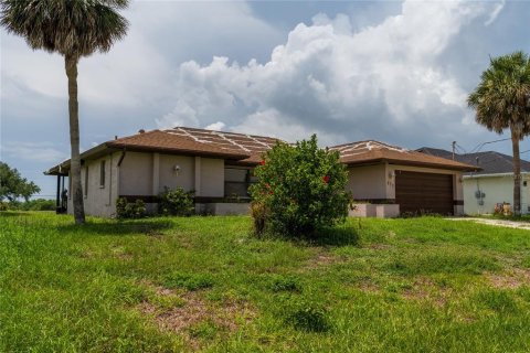 House in Rotonda, Florida 3 bedrooms, 172.98 sq.m. № 2238040 - photo 3
