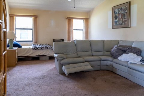 House in Rotonda, Florida 3 bedrooms, 172.98 sq.m. № 2238040 - photo 10