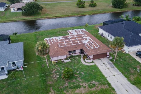 House in Rotonda, Florida 3 bedrooms, 172.98 sq.m. № 2238040 - photo 5