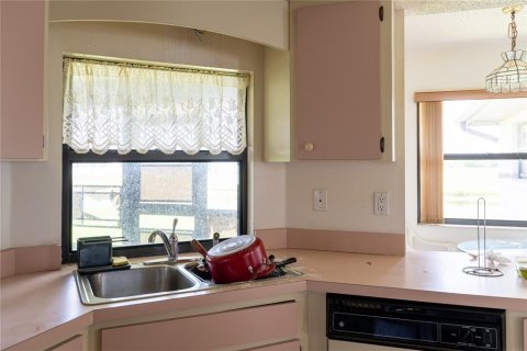 House in Rotonda, Florida 3 bedrooms, 172.98 sq.m. № 2238040 - photo 15
