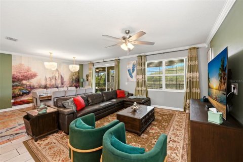 Casa en venta en Kissimmee, Florida, 7 dormitorios, 371.05 m2 № 2121674 - foto 24