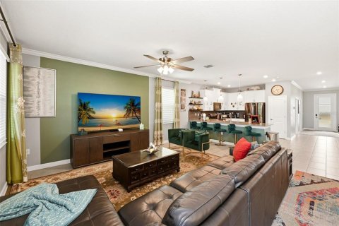 Casa en venta en Kissimmee, Florida, 7 dormitorios, 371.05 m2 № 2121674 - foto 26