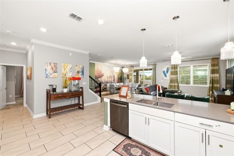 Casa en venta en Kissimmee, Florida, 7 dormitorios, 371.05 m2 № 2121674 - foto 20