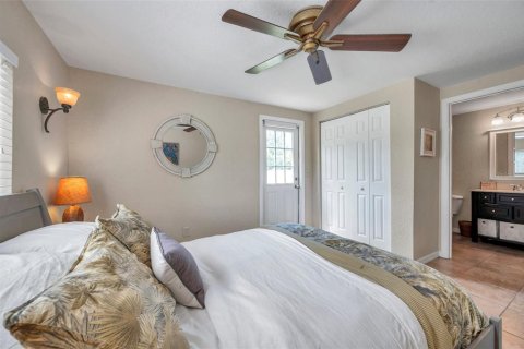 Снять в аренду виллу или дом в Галфпорта, Флорида 7 комнат, 102.56м2, № 1669873 - фото 25