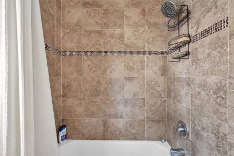 Villa ou maison à louer à Gulfport, Floride: 2 chambres, 102.56 m2 № 1669873 - photo 27
