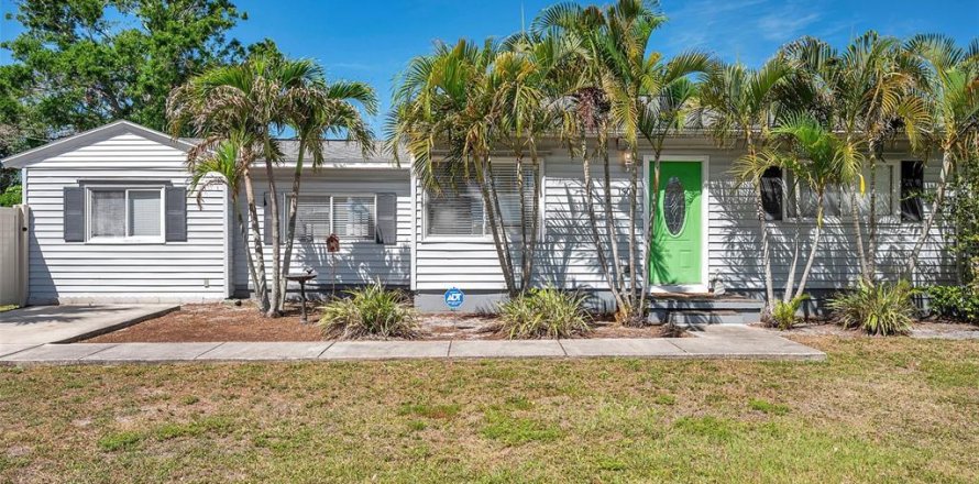 Casa en Gulfport, Florida 2 dormitorios, 102.56 m2 № 1669873