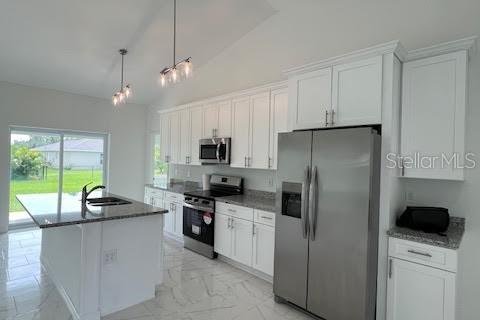 Casa en alquiler en Rotonda, Florida, 3 dormitorios, 139.07 m2 № 1439179 - foto 8