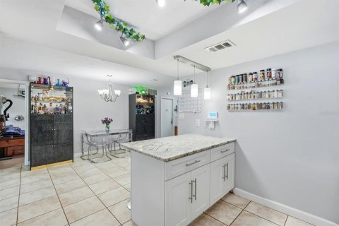 Villa ou maison à vendre à Deltona, Floride: 3 chambres, 116.5 m2 № 2302207 - photo 11