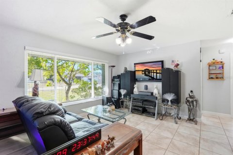 Villa ou maison à vendre à Deltona, Floride: 3 chambres, 116.5 m2 № 2302207 - photo 17