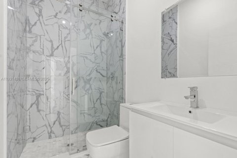 Купить виллу или дом в Майами, Флорида 3 спальни, 136.57м2, № 1990106 - фото 17