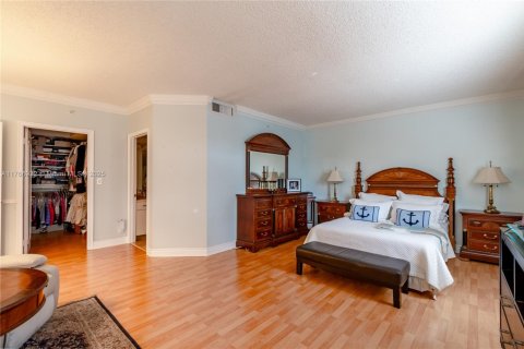 Copropriété à vendre à Bay Harbor Islands, Floride: 2 chambres, 150.5 m2 № 1701527 - photo 6