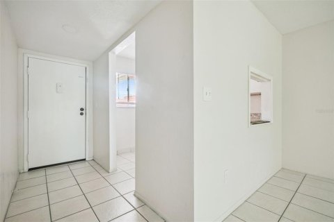 Condo in Orlando, Florida, 2 bedrooms № 2383470 - photo 6
