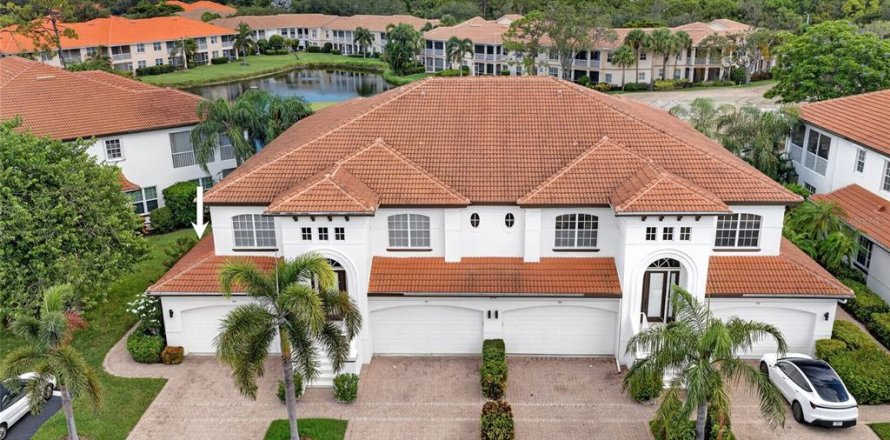 House in Bonita Springs, Florida 2 bedrooms, 172.8 sq.m. № 2219651