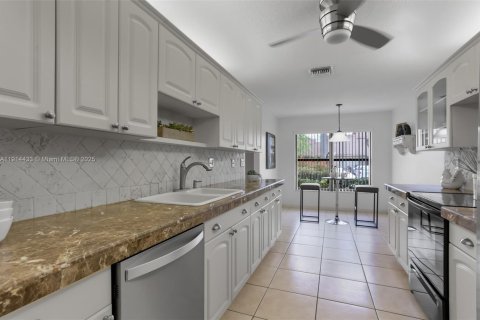 Купить таунхаус в Веллингтон, Флорида 3 спальни, 193.61м2, № 1969991 - фото 13