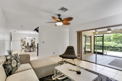 Купить таунхаус в Веллингтон, Флорида 3 спальни, 193.61м2, № 1969991 - фото 22