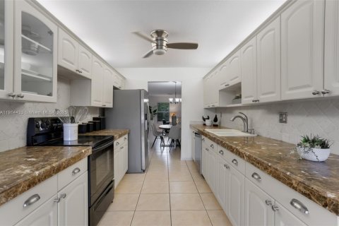 Купить таунхаус в Веллингтон, Флорида 3 спальни, 193.61м2, № 1969991 - фото 12
