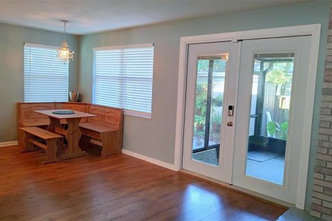 Villa ou maison à louer à Largo, Floride: 3 chambres, 135.82 m2 № 2380825 - photo 4