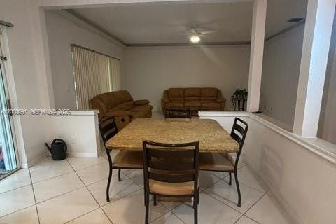 House in Boca Raton, Florida 4 bedrooms, 226.68 sq.m. № 2068667 - photo 9