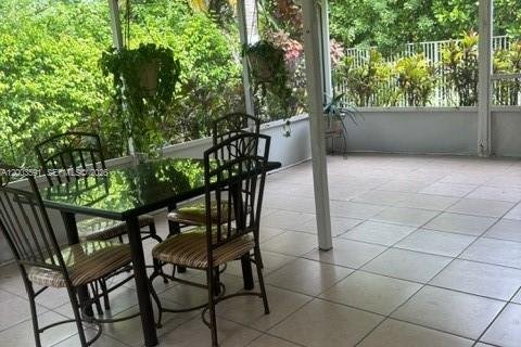 House in Boca Raton, Florida 4 bedrooms, 226.68 sq.m. № 2068667 - photo 22