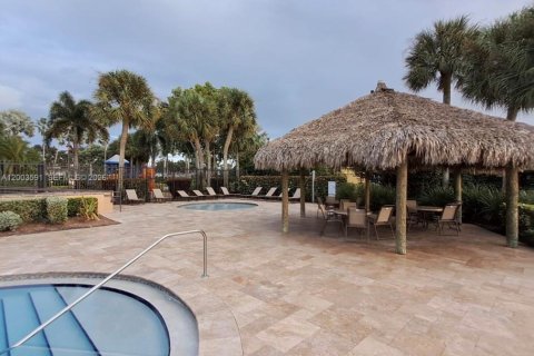 House in Boca Raton, Florida 4 bedrooms, 226.68 sq.m. № 2068667 - photo 5