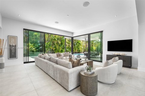 Villa ou maison à vendre à Fort Lauderdale, Floride: 5 chambres, 401.8 m2 № 2049514 - photo 11