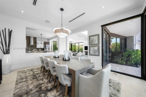 Villa ou maison à vendre à Fort Lauderdale, Floride: 5 chambres, 401.8 m2 № 2049514 - photo 21