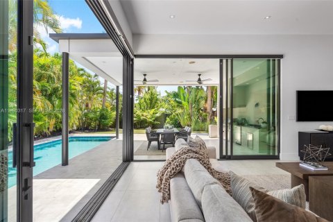 Casa en Fort Lauderdale, Florida 5 dormitorios, 401.8 m2 № 2049514