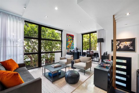 Condominio en venta en Miami Beach, Florida, 4 dormitorios, 200.95 m2 № 1749931 - foto 4