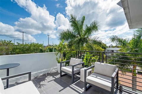 Condominio en venta en Miami Beach, Florida, 4 dormitorios, 200.95 m2 № 1749931 - foto 19