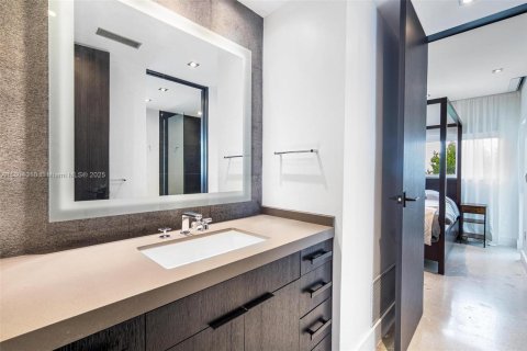 Condominio en venta en Miami Beach, Florida, 4 dormitorios, 200.95 m2 № 1749931 - foto 22