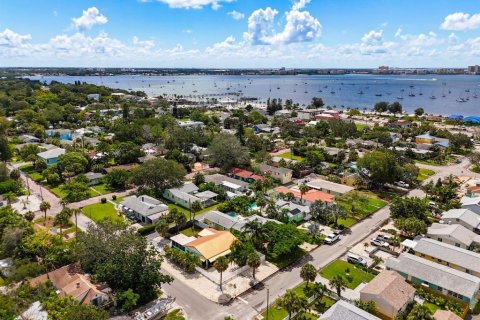Casa en venta en Gulfport, Florida, 2 dormitorios, 97.27 m2 № 1840626 - foto 17