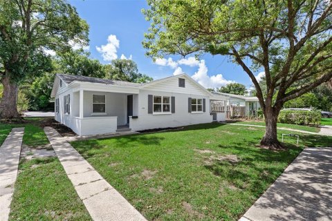 Immobilier commercial à vendre à Orlando, Floride: 4 chambres, 145.67 m2 № 2369084 - photo 7