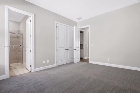 House in Punta Gorda, Florida 3 bedrooms № 2050537 - photo 16