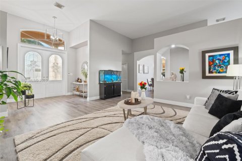 Купить виллу или дом в Пемброк-Пайнс, Флорида 3 спальни, 224.27м2, № 1991076 - фото 7